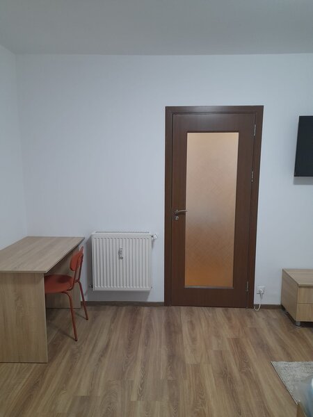 Titan Inchiriere Garsoniera C-tin Brancusi -Metrou Titan