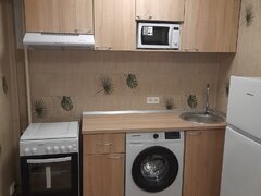 Titan Inchiriere Garsoniera C-tin Brancusi -Metrou Titan